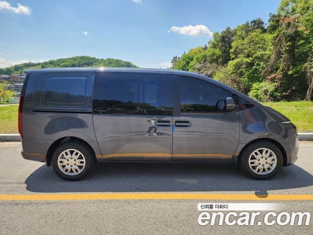 Hyundai Staria 2022 — Şəkil 7/20