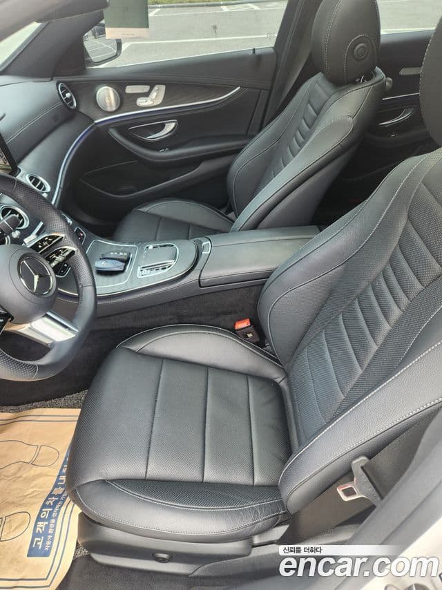 Mercedes-Benz E-Class 2023 — ფოტო 9/19