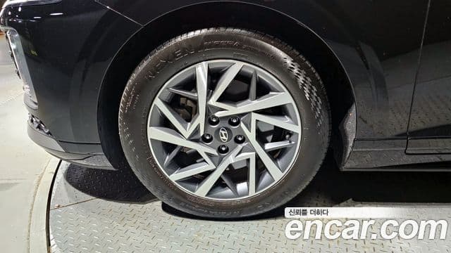 Hyundai Grandeur 2023 — ფოტო 5/20