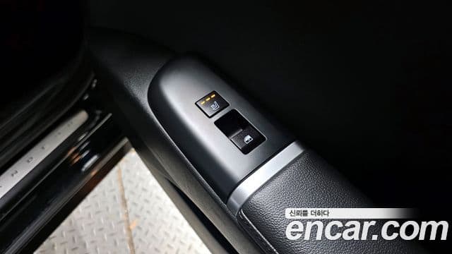 Hyundai Grandeur 2023 — ფოტო 19/20