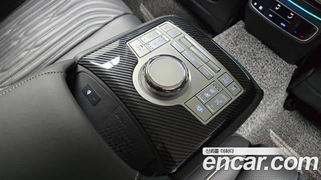 Genesis Electrified G80 2024 — Şəkil 19/20