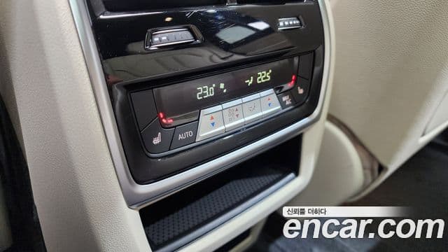 BMW X5 2021 — Şəkil 10/20