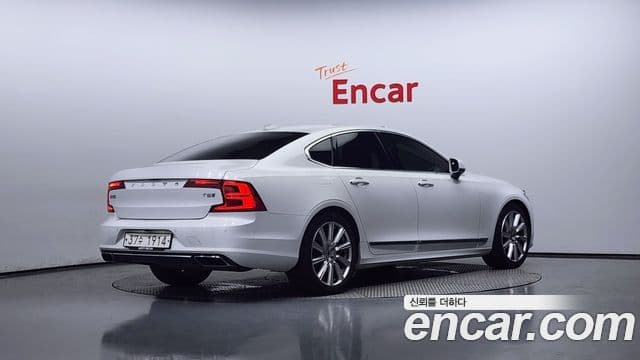 Volvo S90 2018 — Şəkil 1/20
