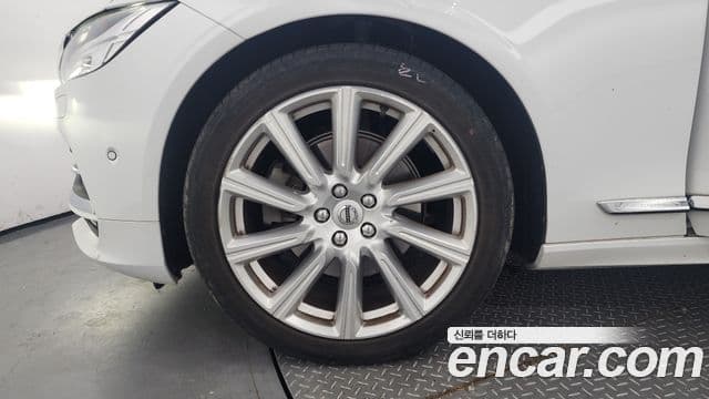 Volvo S90 2018 — Şəkil 4/20