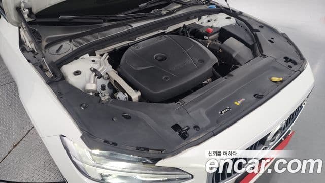 Volvo S90 2018 — Şəkil 5/20
