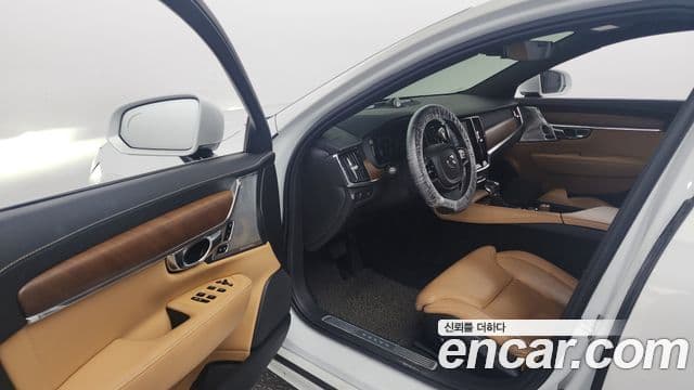 Volvo S90 2018 — Şəkil 8/20