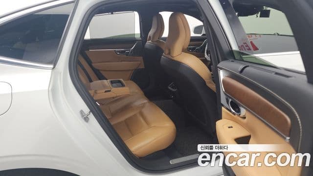 Volvo S90 2018 — Şəkil 12/20