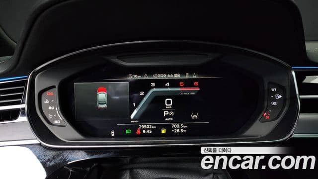 Audi A8 2023 — ფოტო 8/20