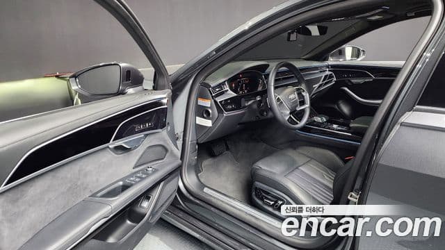 Audi A8 2023 — ფოტო 10/20