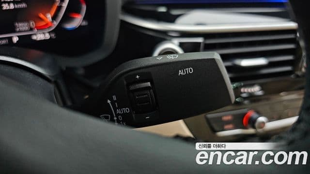 BMW 5 Series 2020 — Photo 1/20