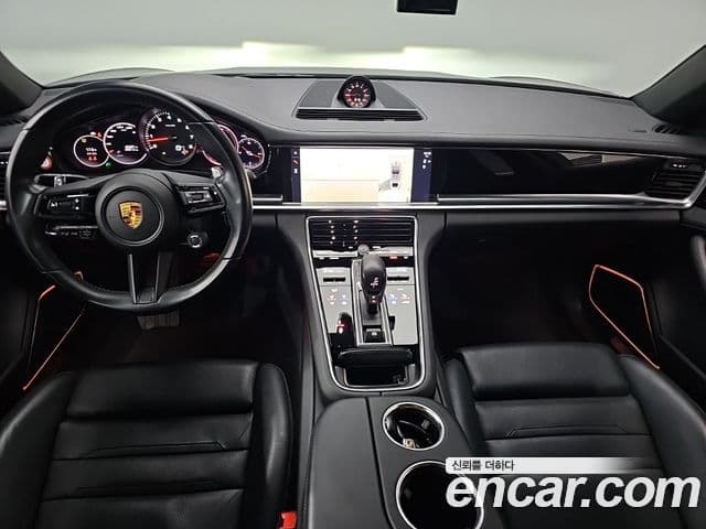 Porsche Panamera 2022 — ფოტო 10/20