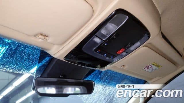 Hyundai Staria 2023 — ფოტო 16/19