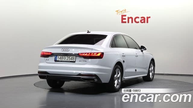 Audi A4 2021 — ფოტო 2/20