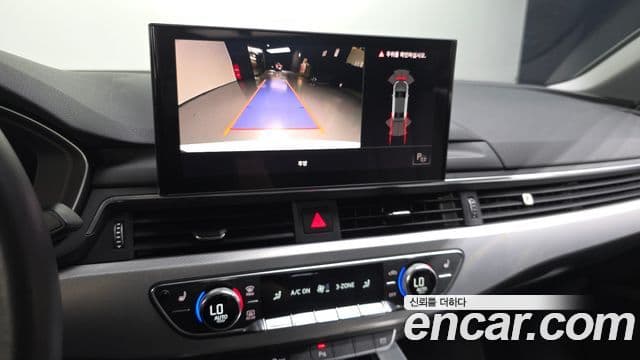 Audi A4 2021 — ფოტო 15/20