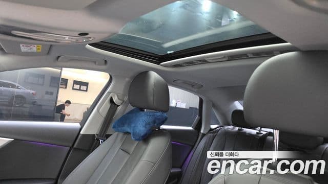 Audi A4 2021 — ფოტო 19/20