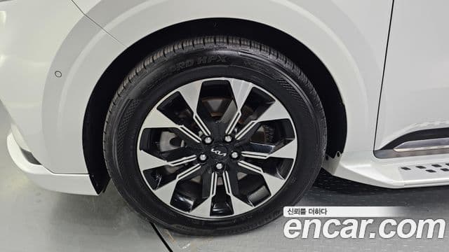Kia Carnival 2023 — Şəkil 4/20