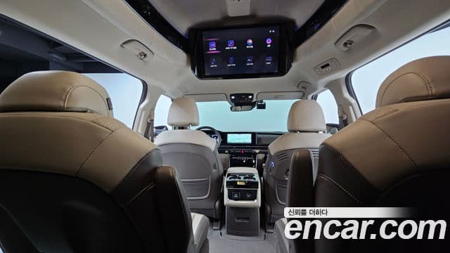 Kia Carnival 2023 — Şəkil 15/20