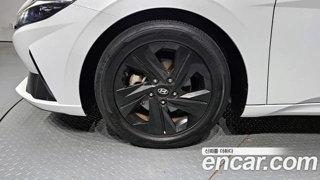 Hyundai Avante 2020 — ფოტო 5/20