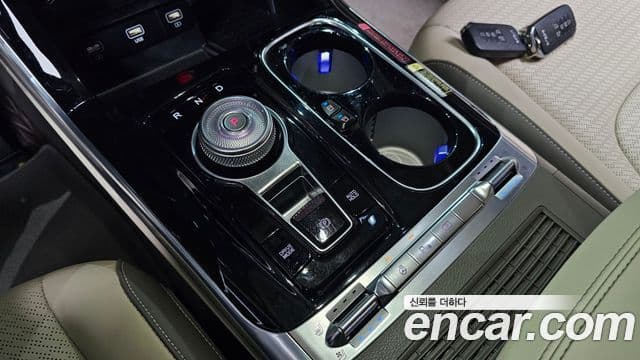 Kia Carnival 2022 — Photo 19/20