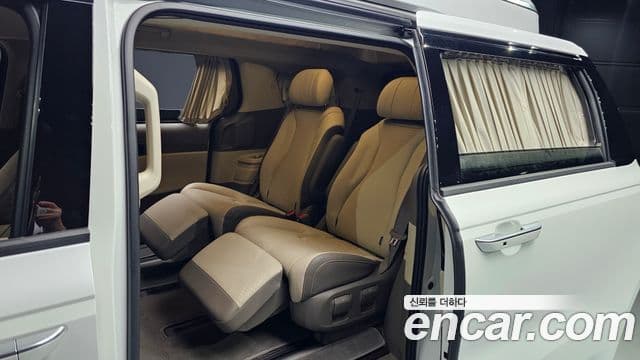 Kia Carnival 2022 — Photo 14/20