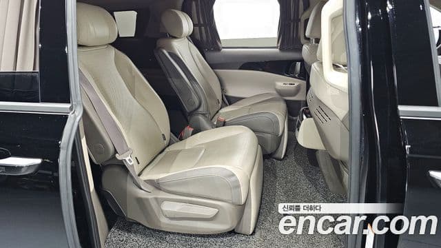Kia Carnival 2025 — Şəkil 12/20