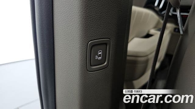 Kia Carnival 2025 — Şəkil 18/20