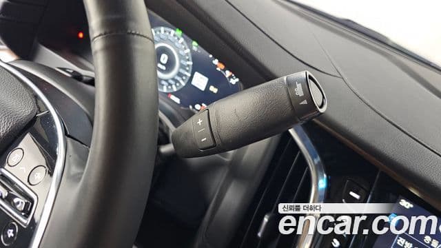 Cadillac Escalade 2018 — ფოტო 9/20