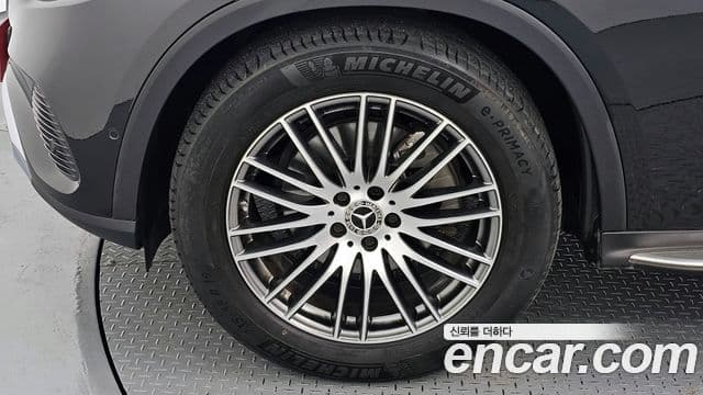 Mercedes-Benz GLC-Class 2024 — Şəkil 11/20