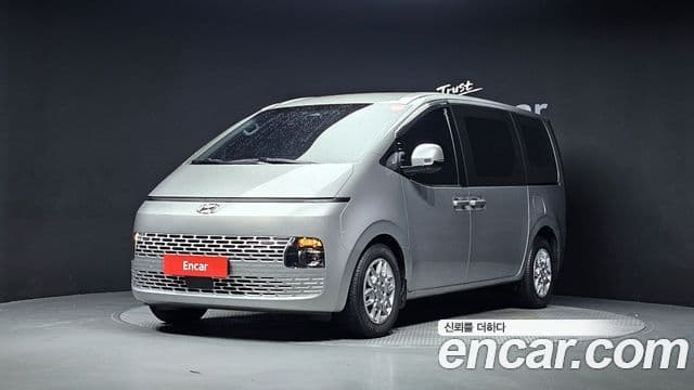 Hyundai Staria 2022 — ფოტო 1/20