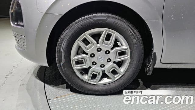 Hyundai Staria 2022 — ფოტო 5/20
