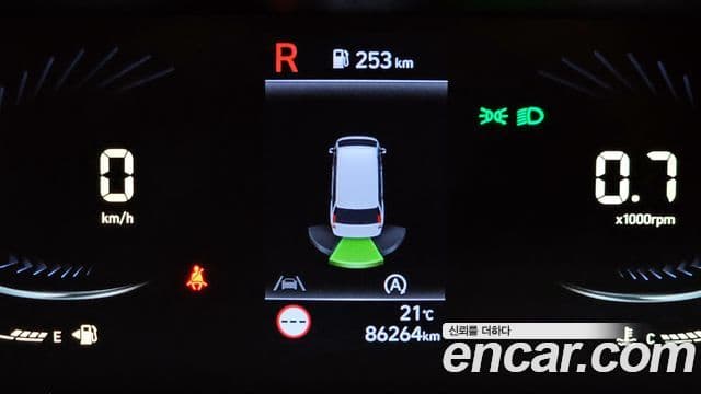 Hyundai Staria 2022 — ფოტო 15/20