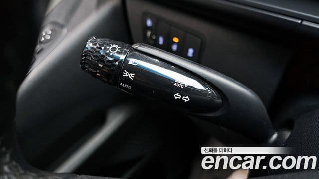 Hyundai Staria 2022 — ფოტო 17/20
