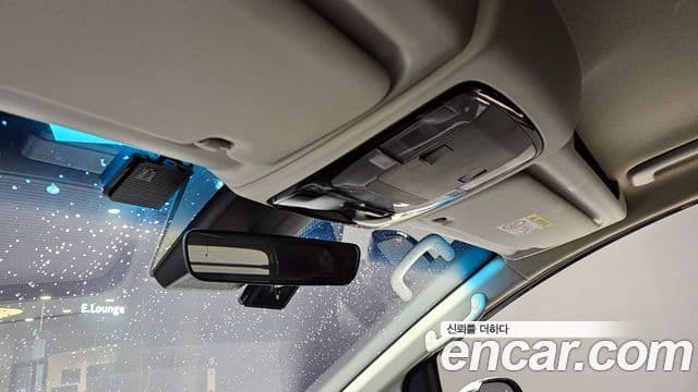 Hyundai Staria 2022 — ფოტო 19/20