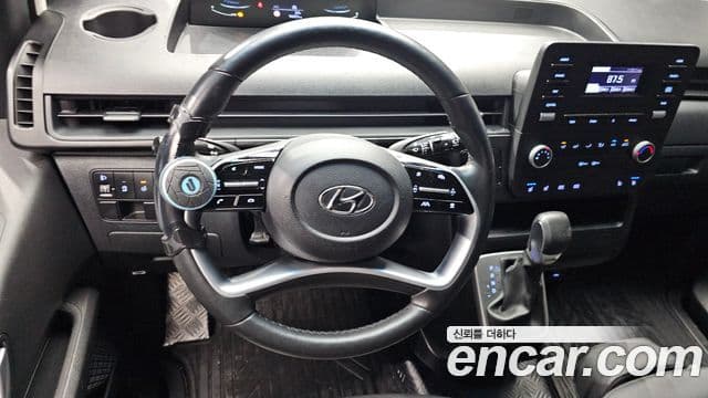 Hyundai Staria 2024 — ფოტო 13/20