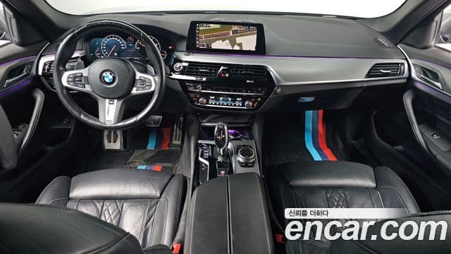 BMW 5 Series 2019 — ფოტო 7/20