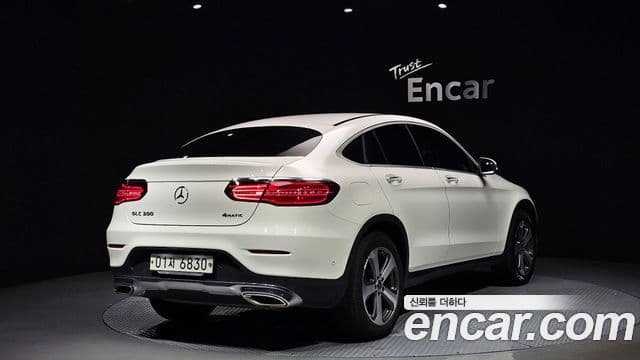Mercedes-Benz GLC-Class 2019 — ფოტო 2/20