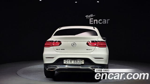 Mercedes-Benz GLC-Class 2019 — ფოტო 4/20