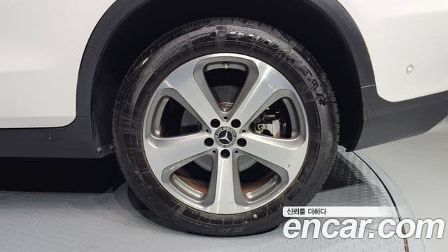 Mercedes-Benz GLC-Class 2019 — ფოტო 5/20