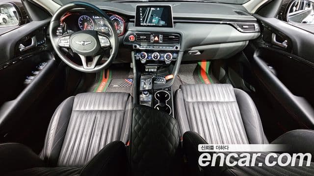 Genesis G70 2019 — Photo 9/20