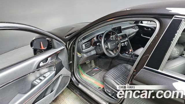 Genesis G70 2019 — Photo 18/20