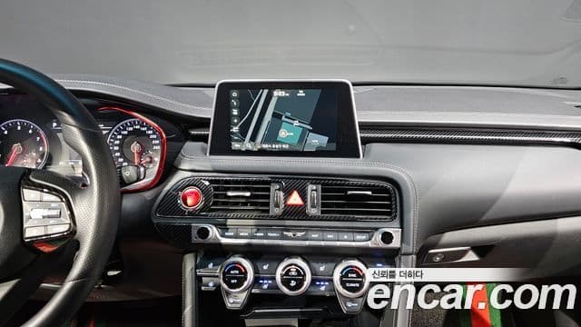 Genesis G70 2019 — Photo 12/20