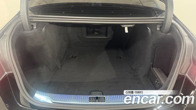 Mercedes-Benz S-Class 2024 — ფოტო 18/20