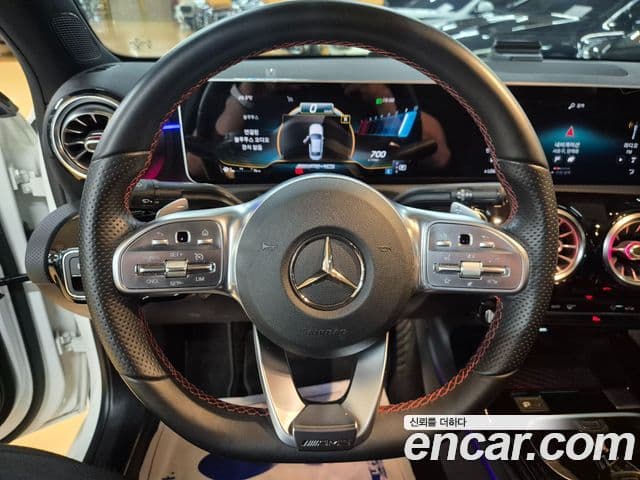 Mercedes-Benz A-Class 2020 — Фото 13/20