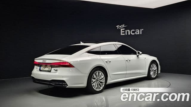 Audi A7 2021 — ფოტო 2/20