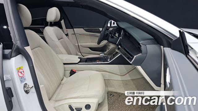 Audi A7 2021 — ფოტო 10/20
