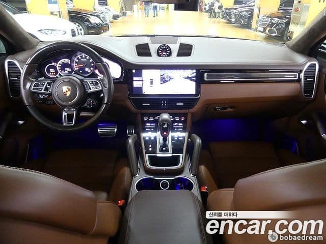 Porsche Cayenne 2021 — Şəkil 16/20