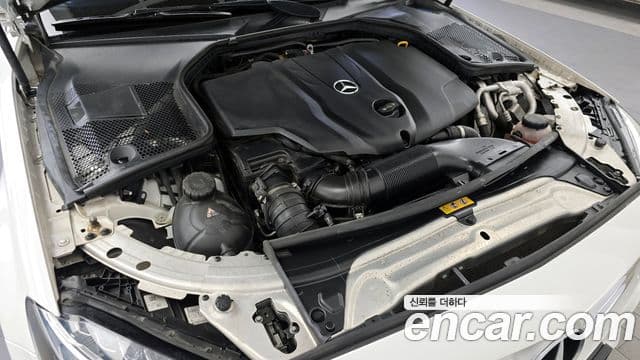Mercedes-Benz C-Class 2018 — ფოტო 6/20