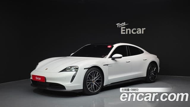 Porsche Taycan 2023 — Şəkil 11/20