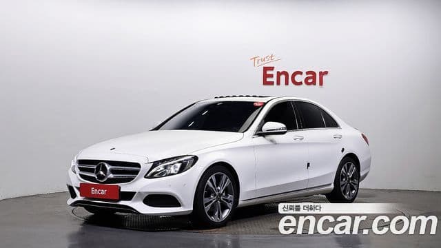 Mercedes-Benz C-Class 2018 — Şəkil 17/20