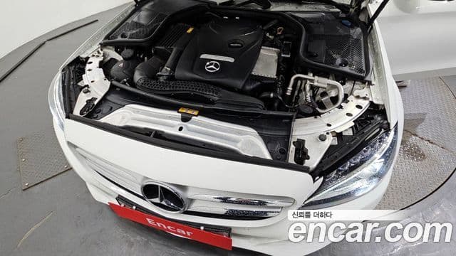 Mercedes-Benz C-Class 2018 — Şəkil 10/20